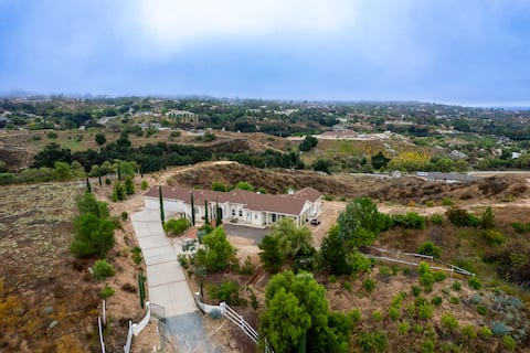 10 Acre Estate * Incredible Views