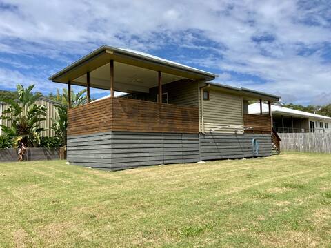 Harmony House - Where Town, Beach & Comfort Unite