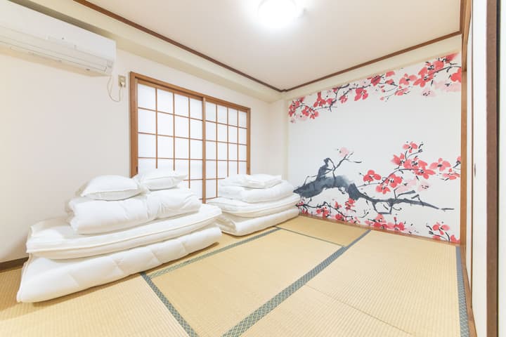 Namba Sennichimae, 2-minute walk from the station! Walking