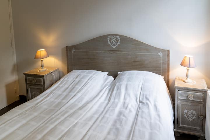 2 - ра стая на приземния етаж