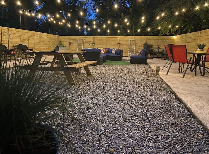 Haven-by Downtown, I40 & Lake | Parking | Bonfire