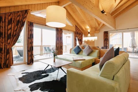 Popular Airbnb listing: Penthouse Sterngucker im Chalet Village Ramsau in Ramsau Am Dachstein