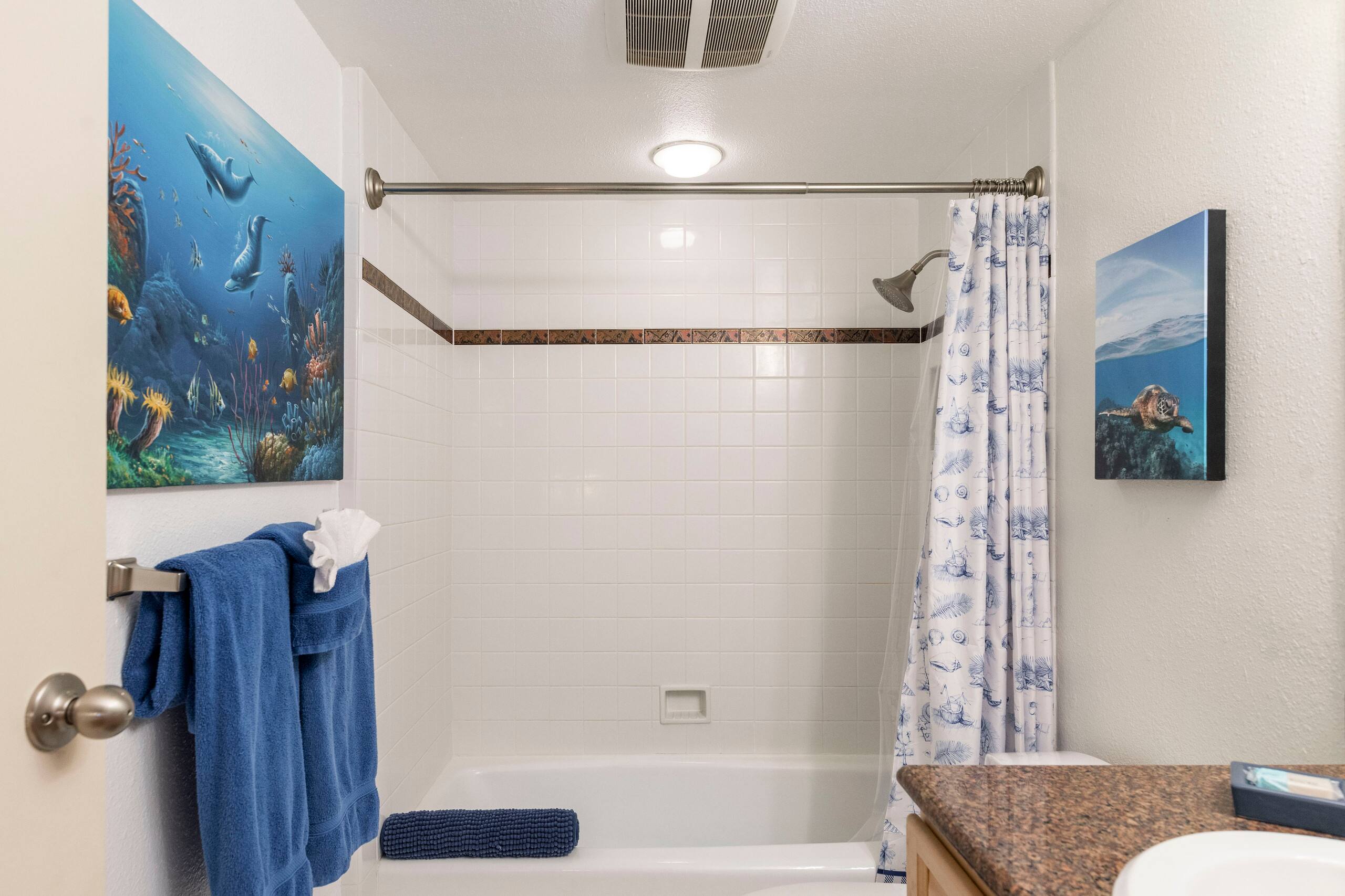 Condo in Wailuku · ★4.92 · 2 bedrooms · 2 beds · 2 baths - Image 15