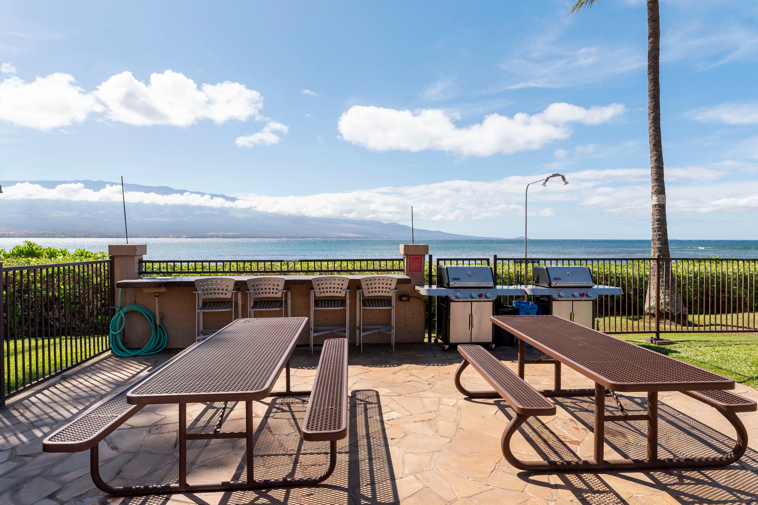 Condo in Wailuku · ★4.92 · 2 bedrooms · 2 beds · 2 baths - Image 25