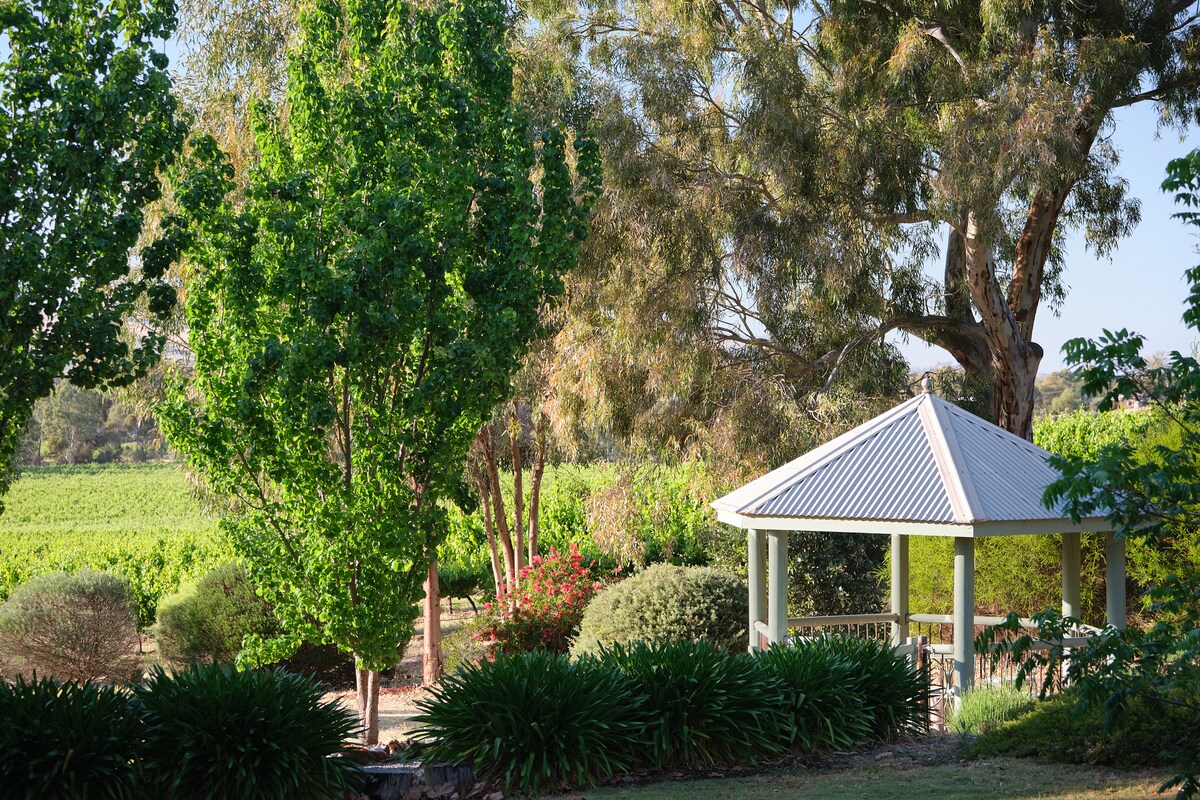 Halletts Valley Hideaway