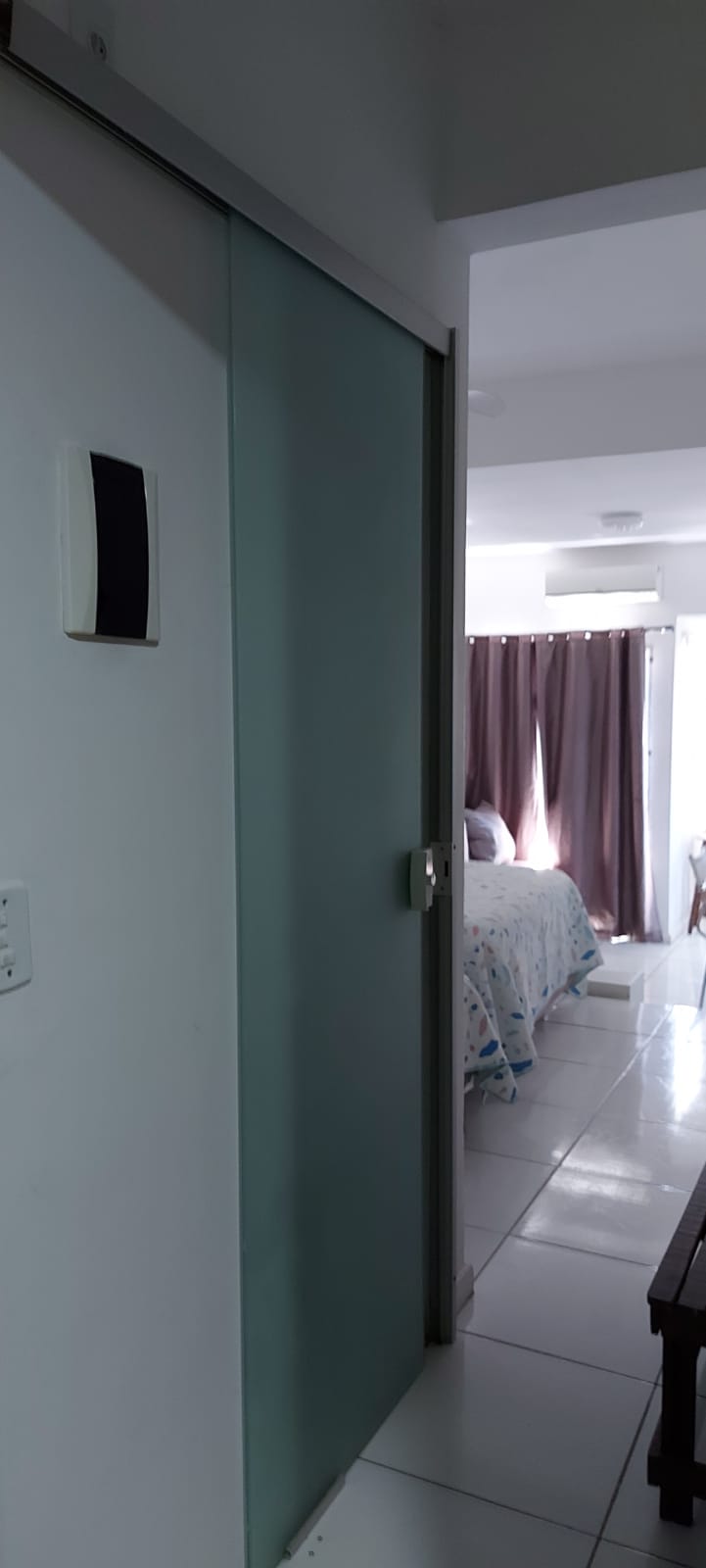 ENTRÉE DE L'APPARTEMENT