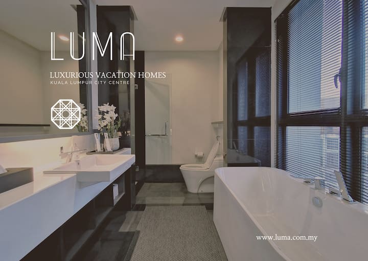 Luxurious 1BR Suite with Bathtub Amazing KLCC View Flats for Rent in