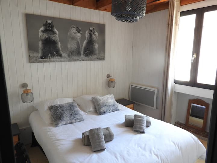 Брачен кревет (140 x 190) 1-во слетување