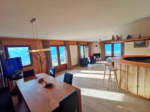 Successful Airbnb property: !Apartment with the most beautiful panorama view! in Veysonnaz