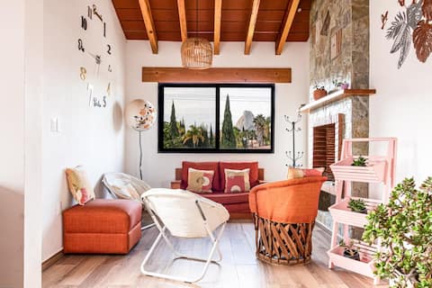 Top Airbnb: Full apartment 6 people heating Peña Bernal in Bernal