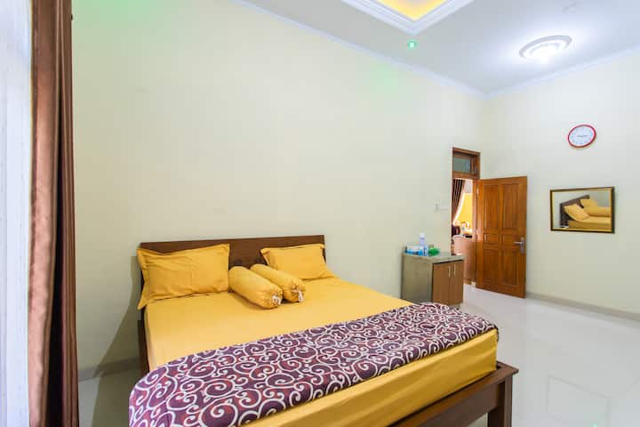 Interior / Main Bedroom