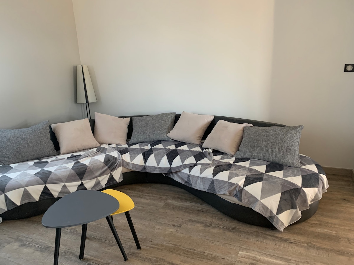 Successful Airbnb property: Quiet country house in a corner of Gers in Cazaubon