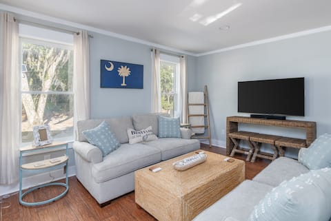 Successful Airbnb property: Old Town Bluffton Cottage + FREE Golf Cart! in Bluffton