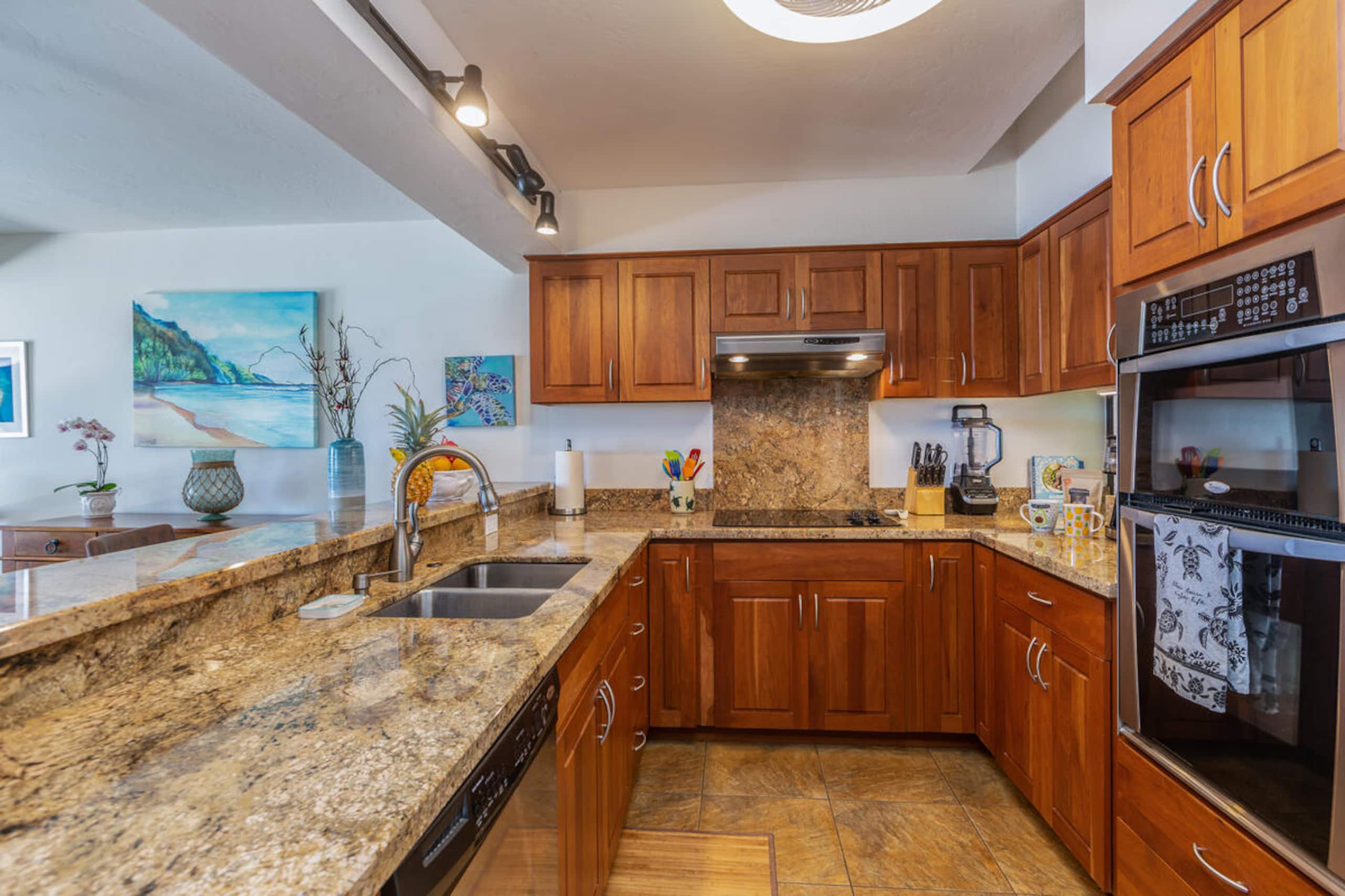 Condo in Princeville · ★5.0 · 2 bedrooms · 3 beds · 2 baths - Image 14