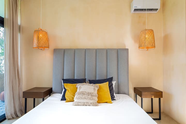 საძინებელი 1