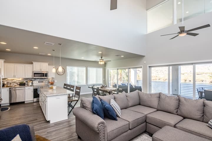 Brand New Riverfront Bullhead City Home With View - Laughlin, NV