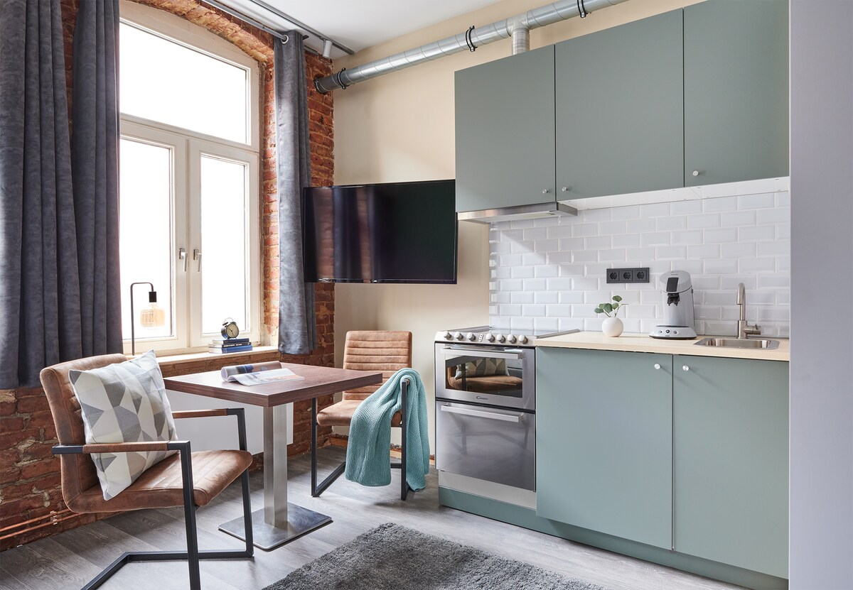 Top performing Airbnb: Fully equipped apartment in Hanover-Linden in Linden Süd