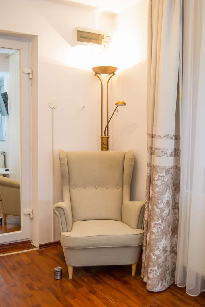 Enjoy 1 – Studio Avec Lit Extra Confortable - Bucarest