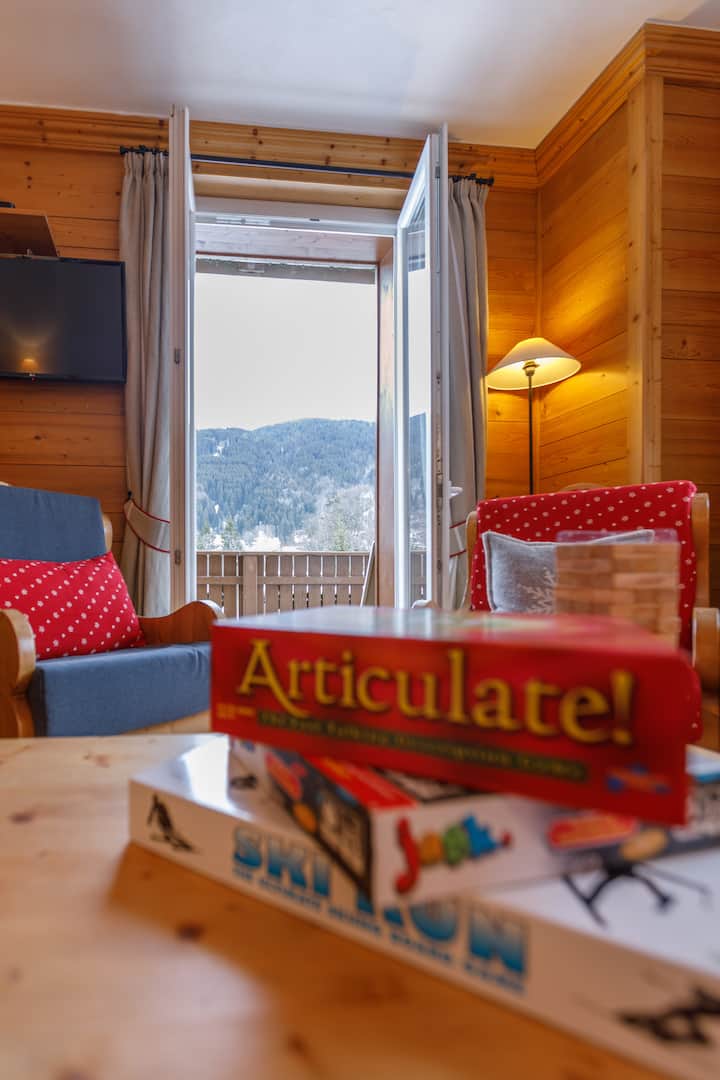 الشقة مجهزة جيدًا لليالي الألعاب العائلية