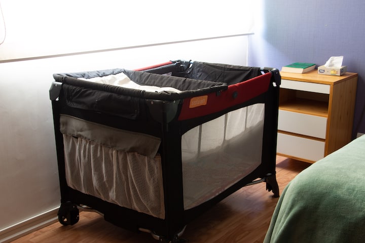 Საწოლი ჩანაცვლებით ხელმისაწვდომია 2 წლამდე ბავშვებისთვის. Მოითხოვეთ წინასწარ თქვენი არმადო.