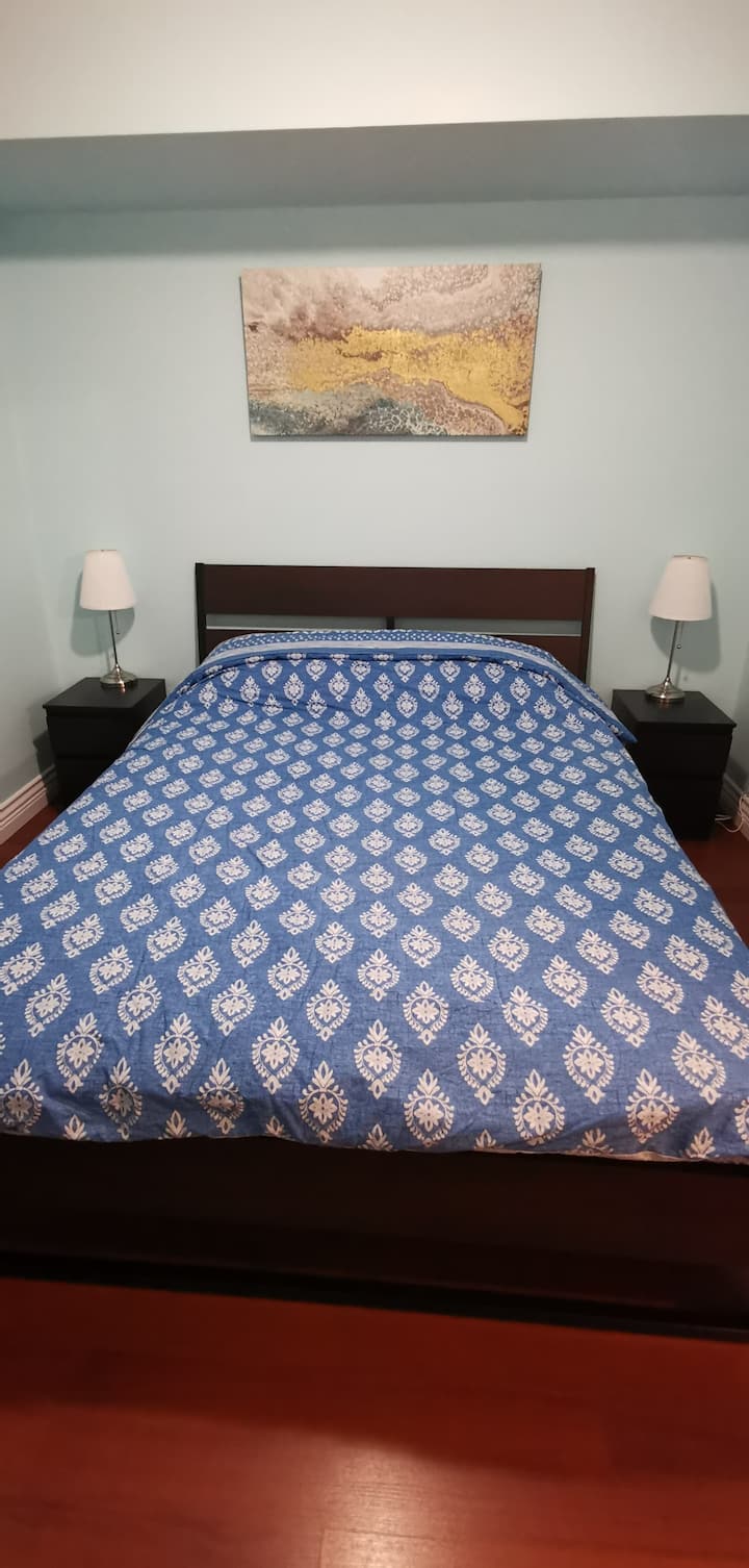 سرير بحجم كبير 