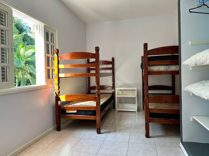 Chumba cha 7: 2 Beliches