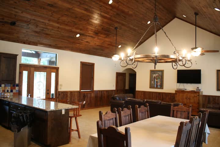 Cedar Mountain Home With Pool - Concan, TX
