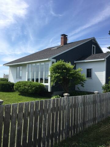 Blue Hill Bay Property Rentals managed Airbnb listing 2