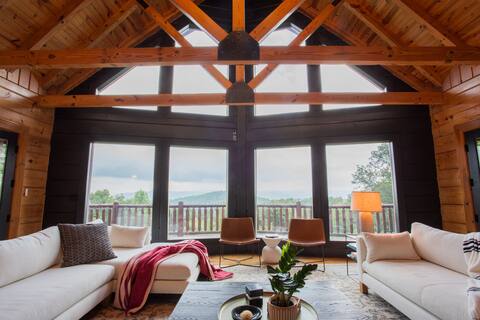 The Ridge: A Modern Cabin