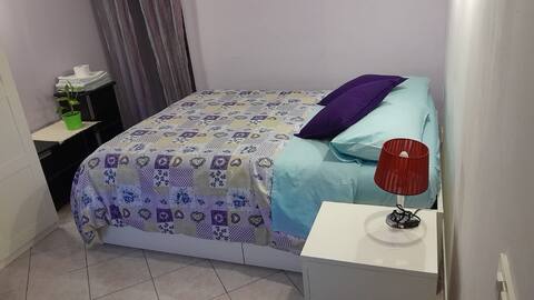 Room a few steps from Rho fair and metro