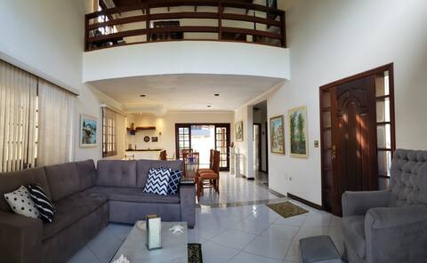 House/Cond closed/Pisc/Churrasc/3Suites/WiFi fiber