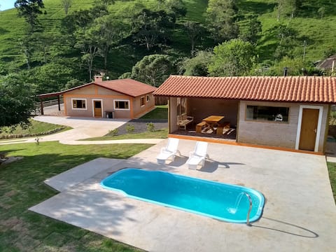 Chácara São Miguel  with view to the mountains.