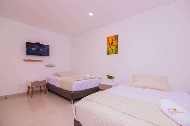 Chumba cha 2 (vitanda 2 vya watu wawili)  