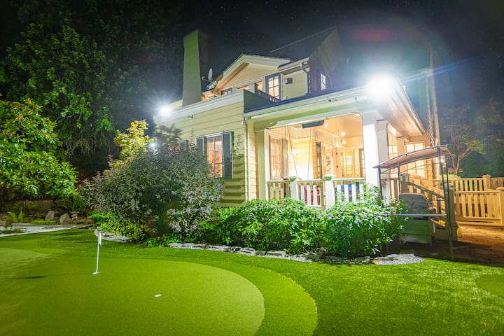 Vancouver Golf Villa – Private Oasis