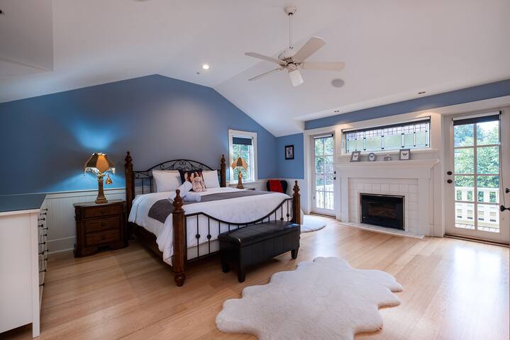 Vancouver Golf Villa – Private Oasis gallery image 4