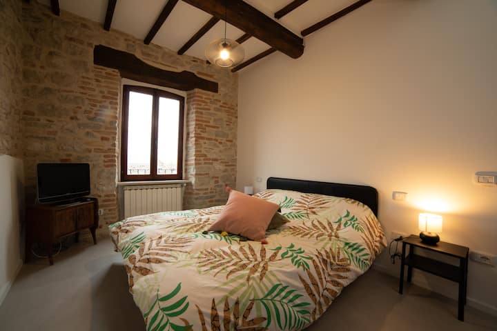 Gubbio Historic Center Apartment