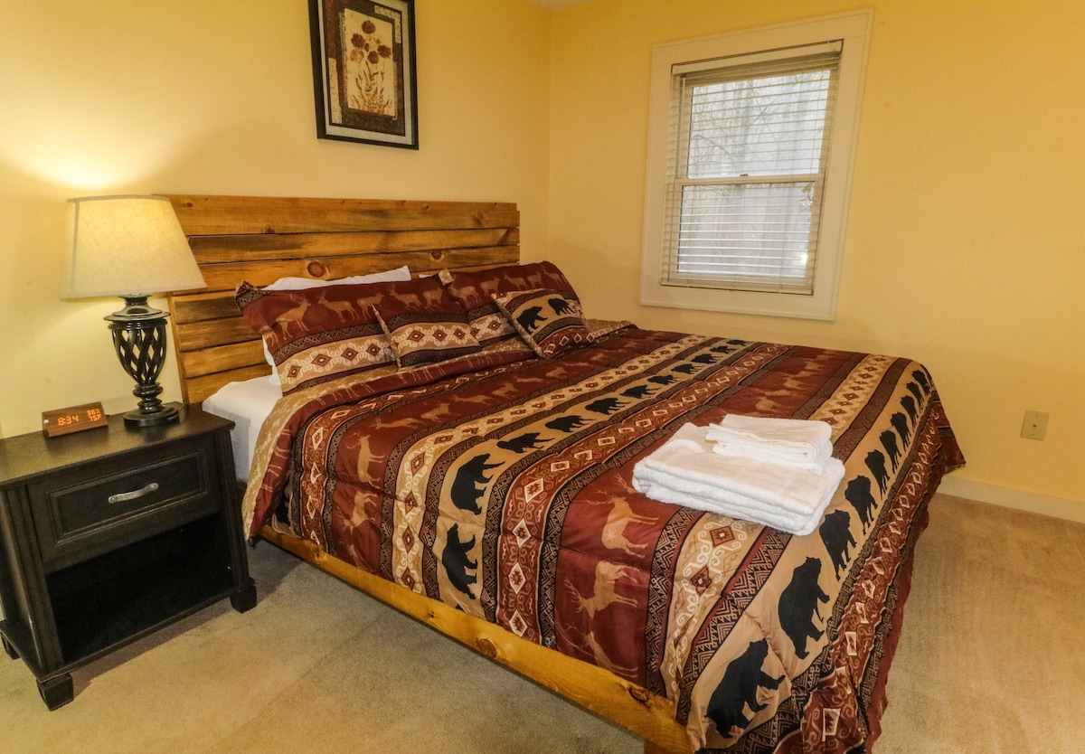 Spálňa 4  (manželská posteľ)