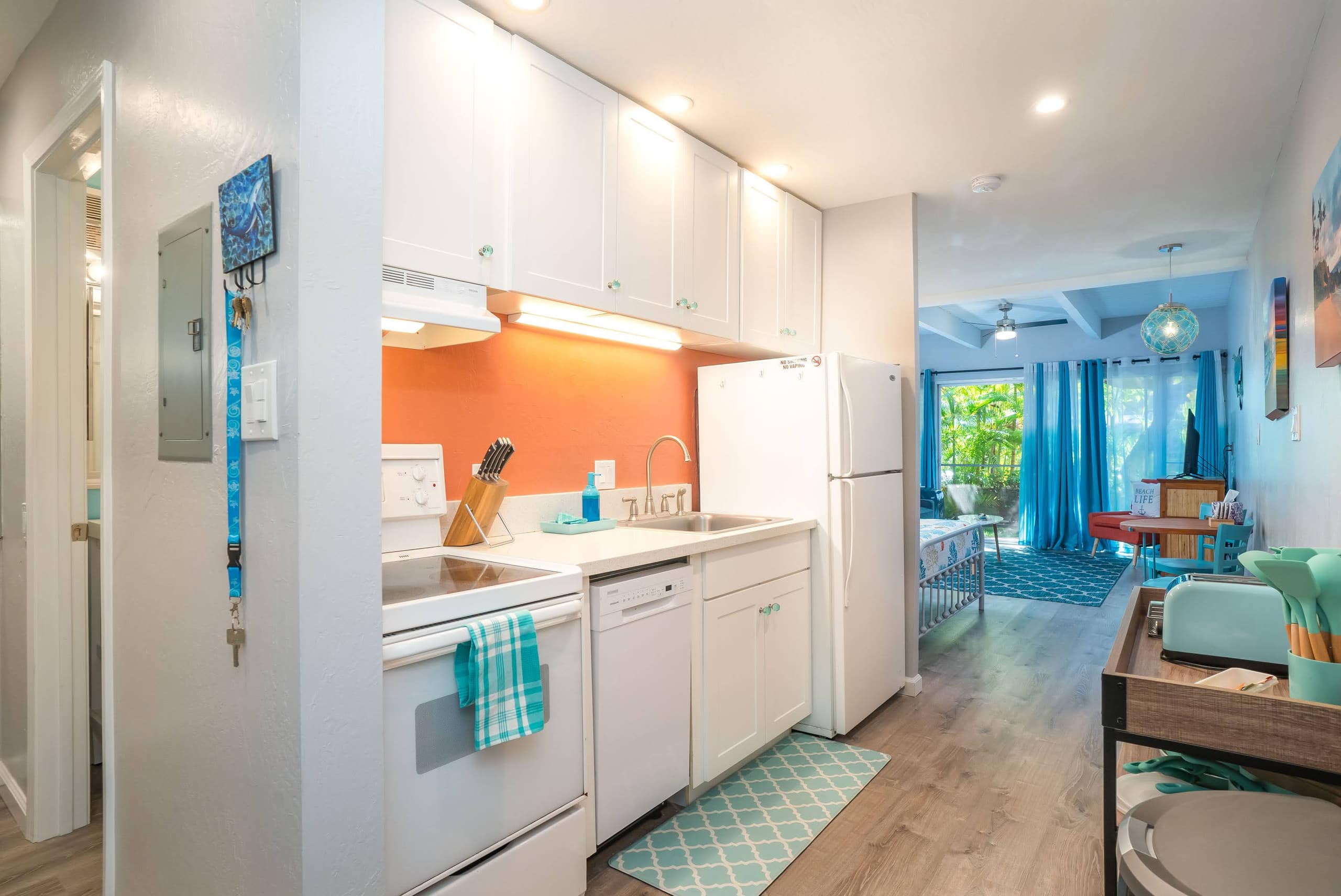 Condo in Kihei · ★4.85 · Studio · 1 bed · 1 bath - Image 8
