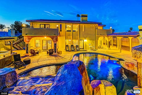 OO1 Urban Oasis 9BD/8BA Villa Near Vegas Strip