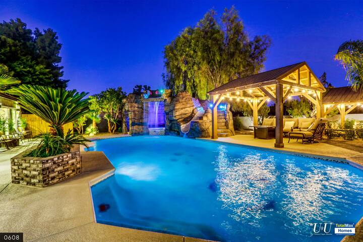 UU1 8BD/8BA Home Resort Pool Near Vegas Strip gallery image 4