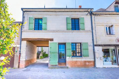 Charming house overlooking the Loire