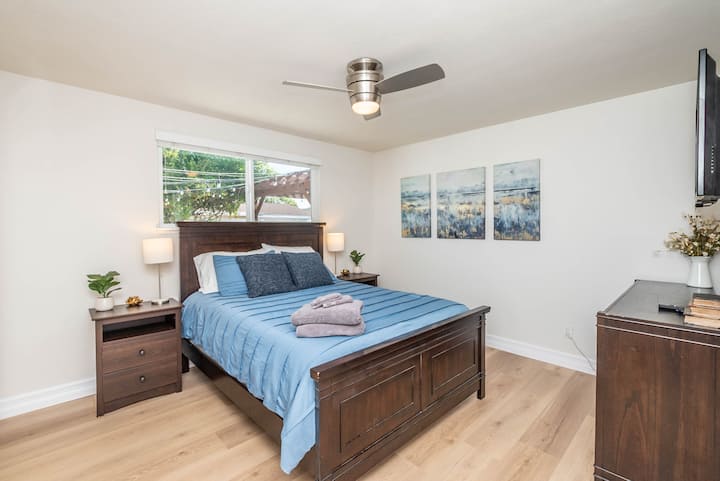 Bedroom #1 -Has a queen bed with smart TV