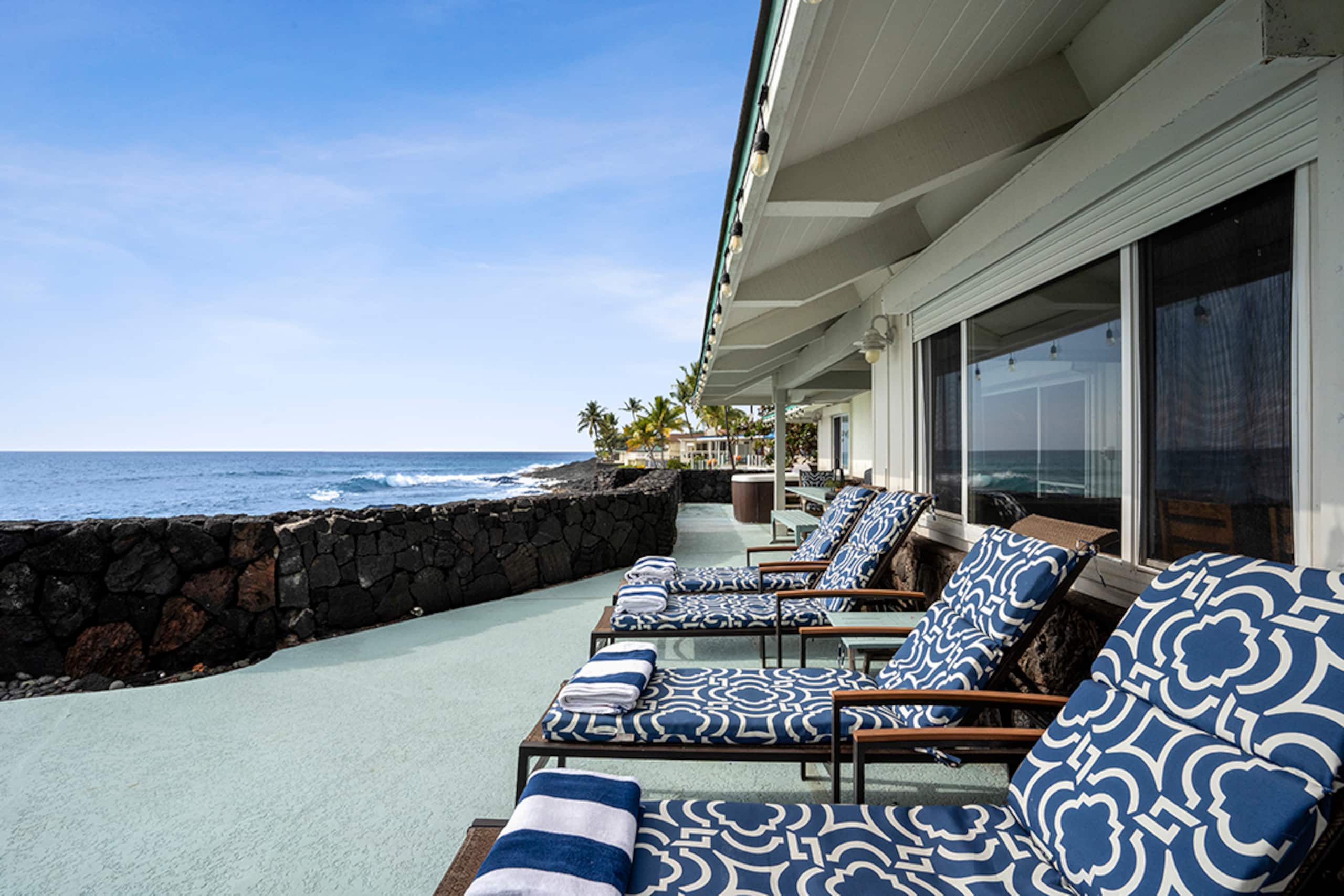 Home in Kailua-Kona · ★4.93 · 3 bedrooms · 6 beds · 3 baths - Image 35