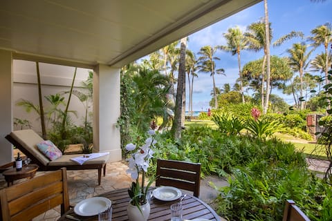 Glorious Beachfront High End Villa grass to sand