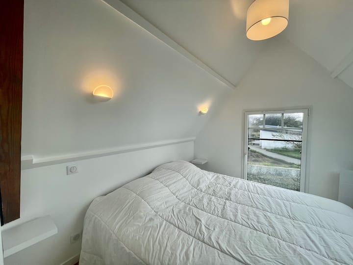 საძინებელი 3: 160 სმ საწოლი