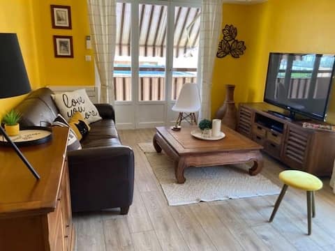 Successful Airbnb property: Beautiful air-conditioned apartment 100 m from the beach in Roquebrune Cap Martin
