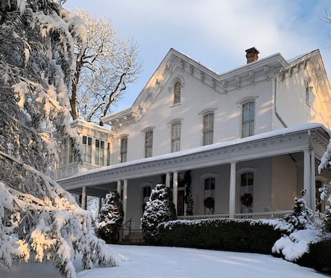 Historic Susquehanna Manor -7 Bedrooms 5.5 Baths