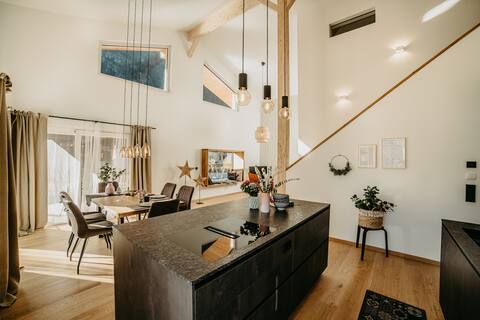 Haus Wildmoos- Chalet with mountain views