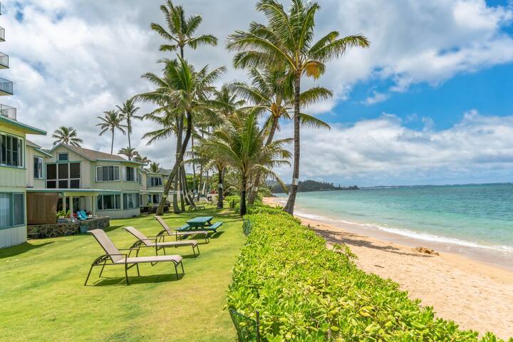 Epic Ocean Views! 3 bed 2 bath beachfront condo! gallery image 4