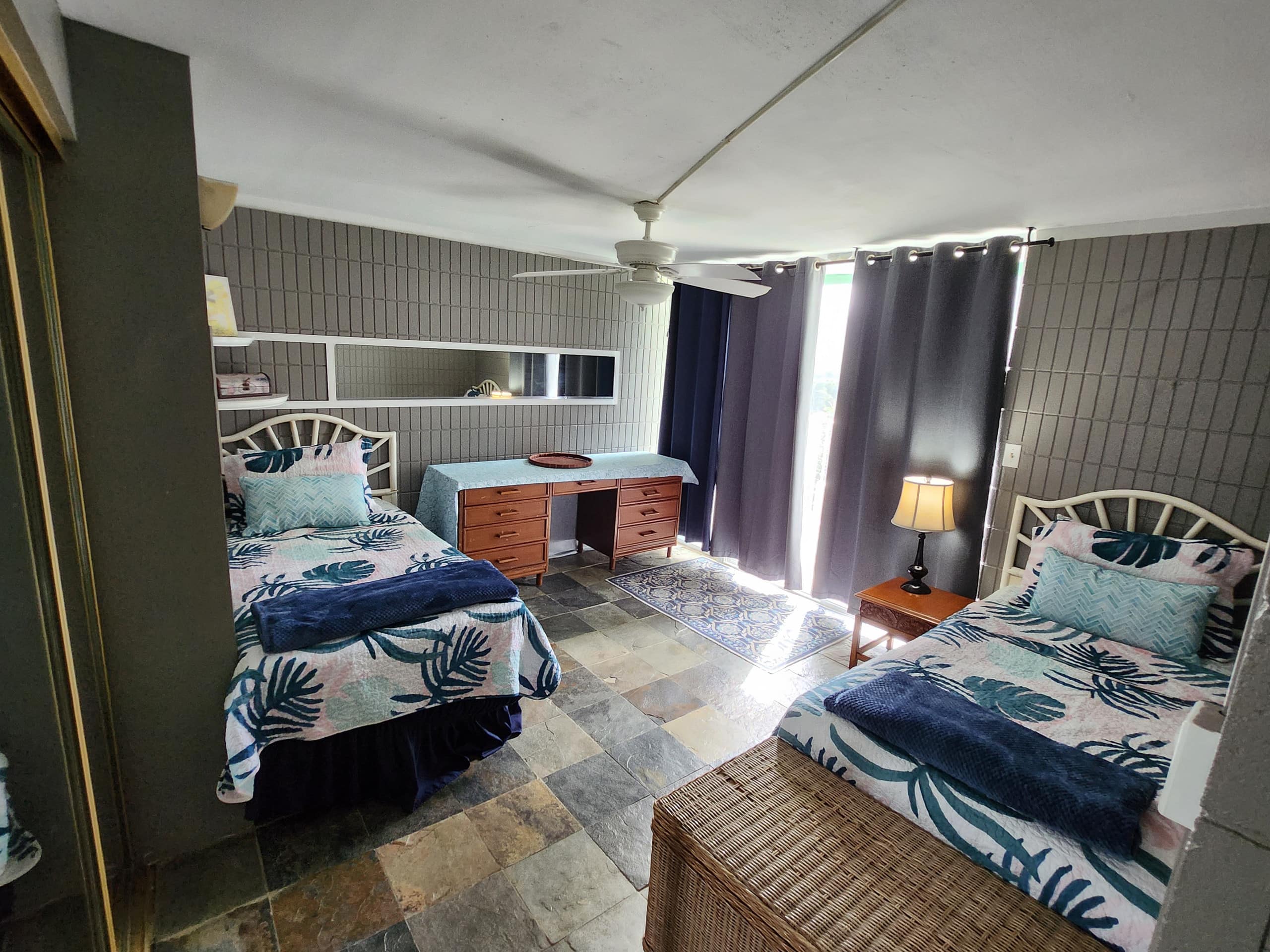 Condo in Hauula · ★4.76 · 3 bedrooms · 4 beds · 2 private baths - Image 3